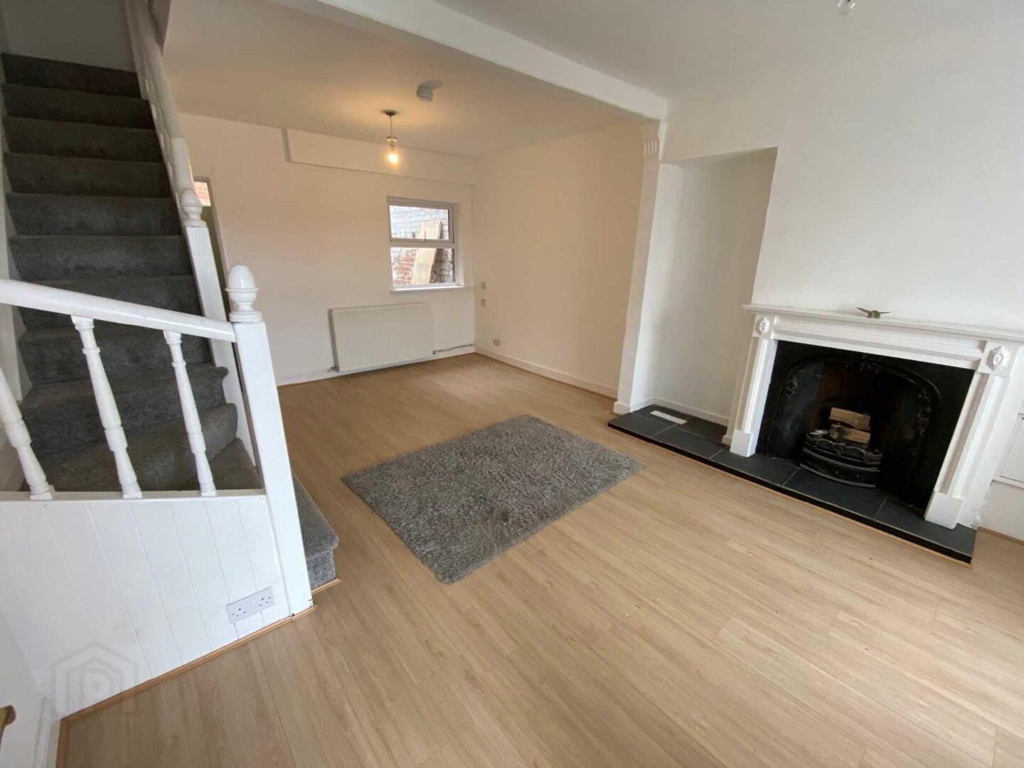 1a Carew Street 3 of 14
