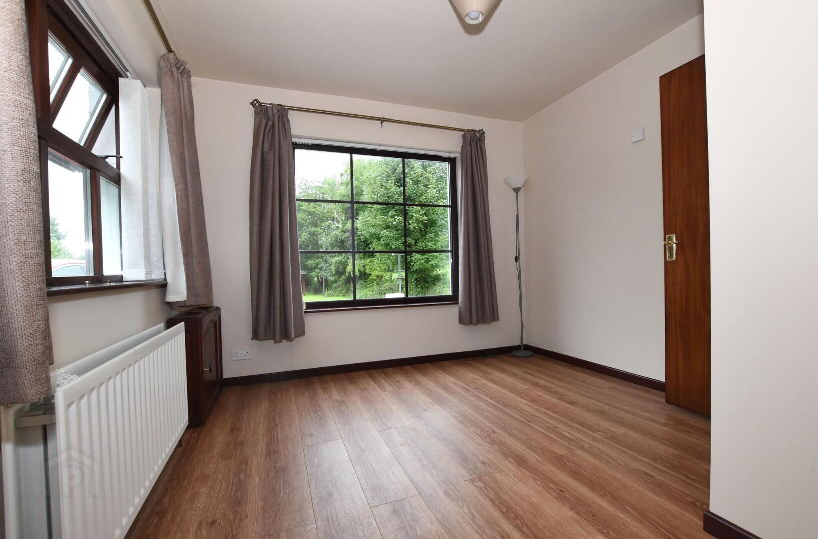 Detached Country Cottage With Spacious Gardens, 7 Glenavy Road 10 of 26