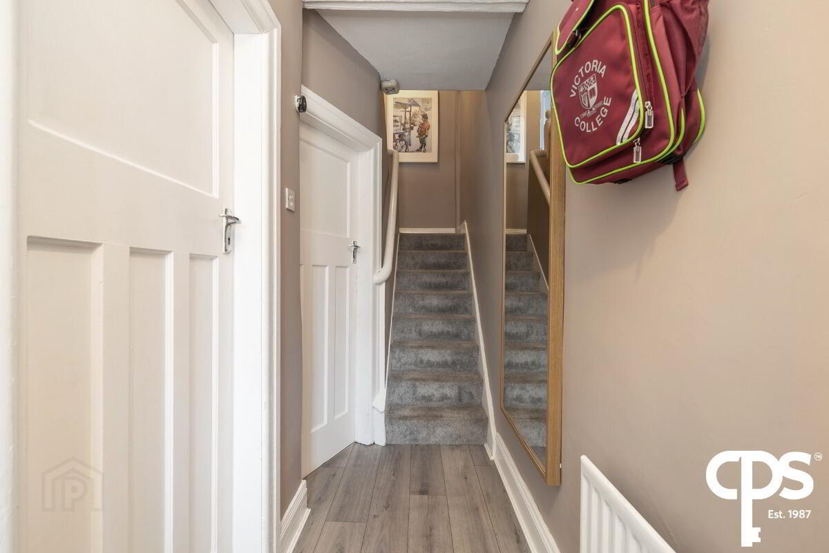 651 Lisburn Road 5 of 21