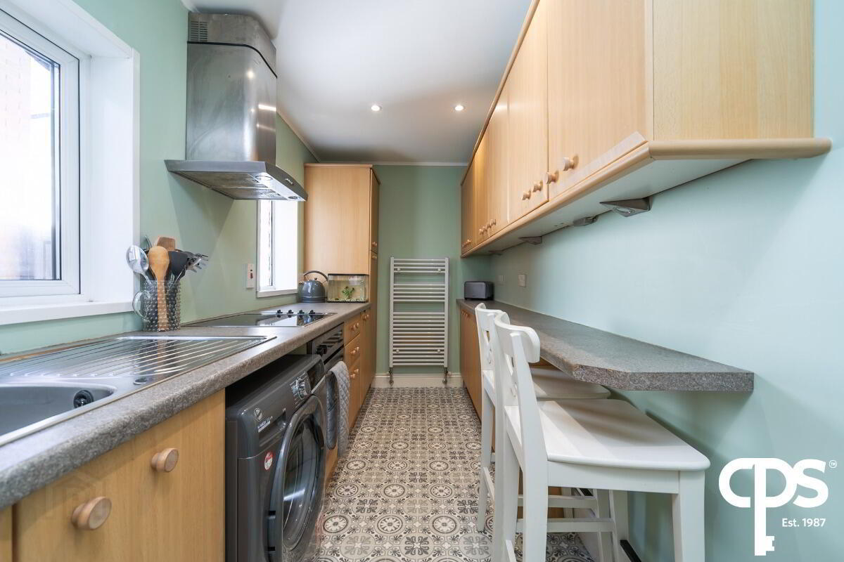 651 Lisburn Road 10 of 21
