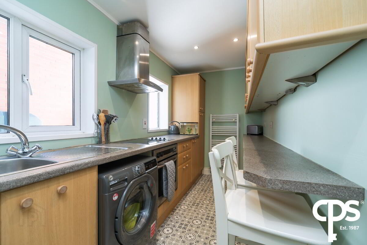 651 Lisburn Road 11 of 21