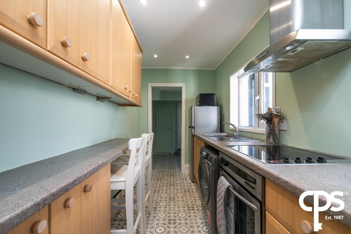 651 Lisburn Road 12 of 21