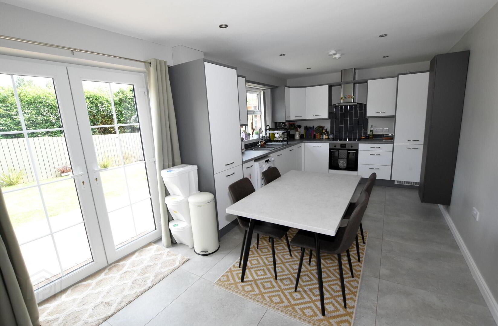 16 Glebe Close 12 of 30