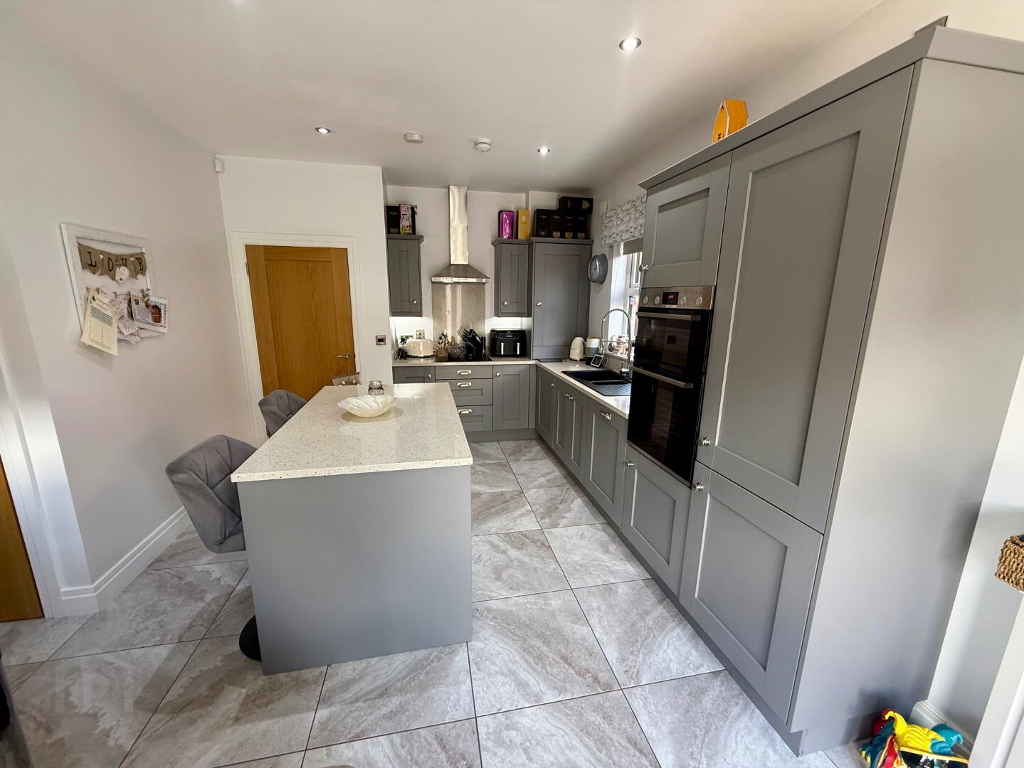 31 Beech Hill View 5 of 17