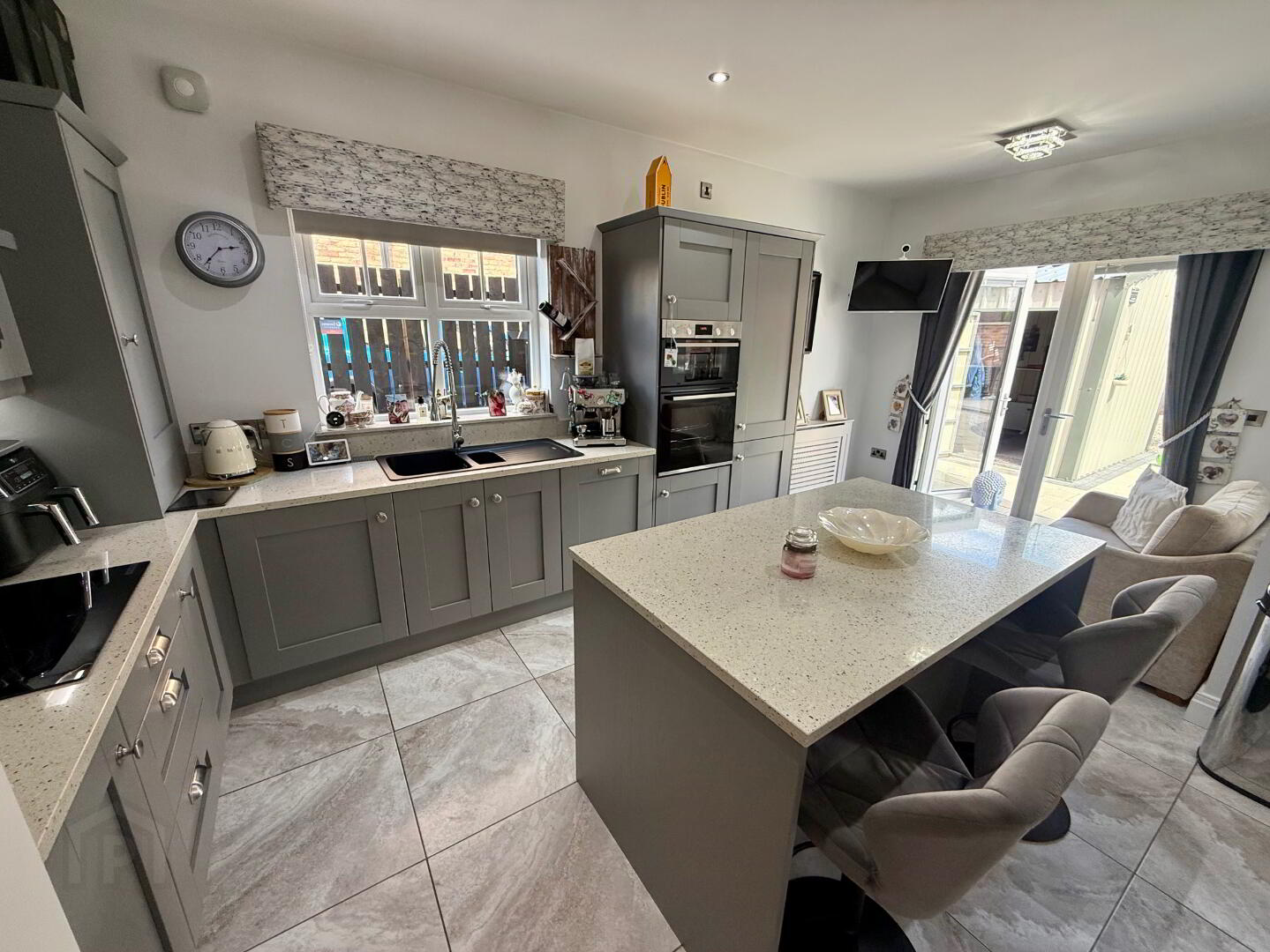 31 Beech Hill View 8 of 17