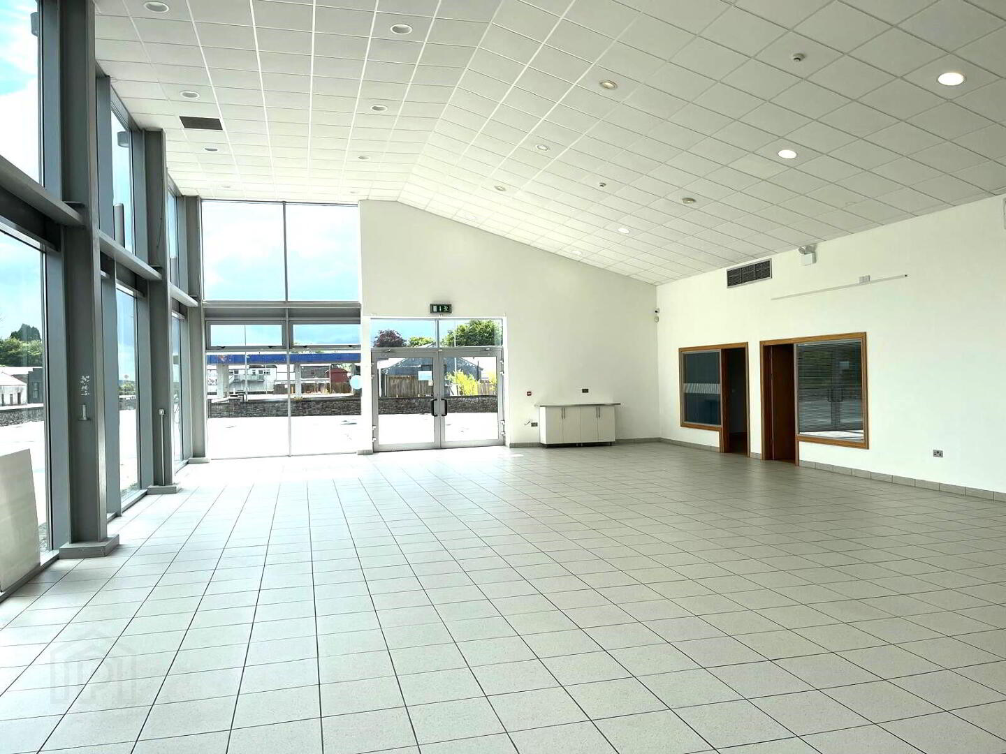 property description image