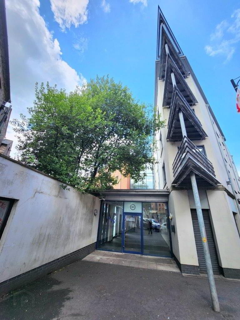 B4.3 Whitehall Square, 181 Sandy Row 1 of 13