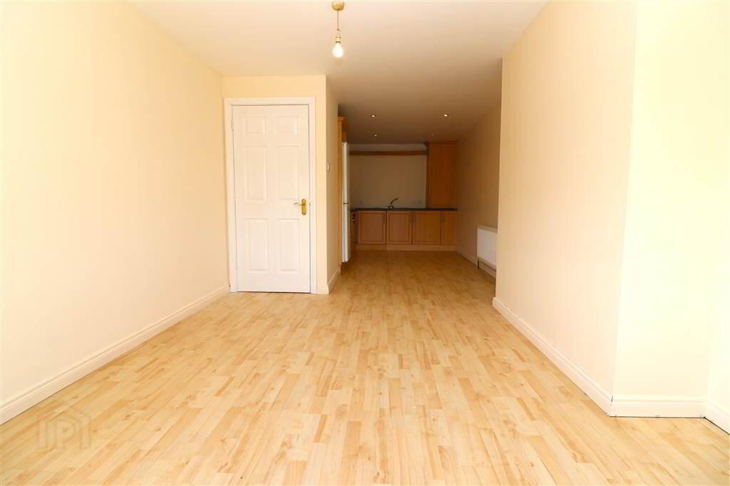 12a Saintfield Mews 3 of 8
