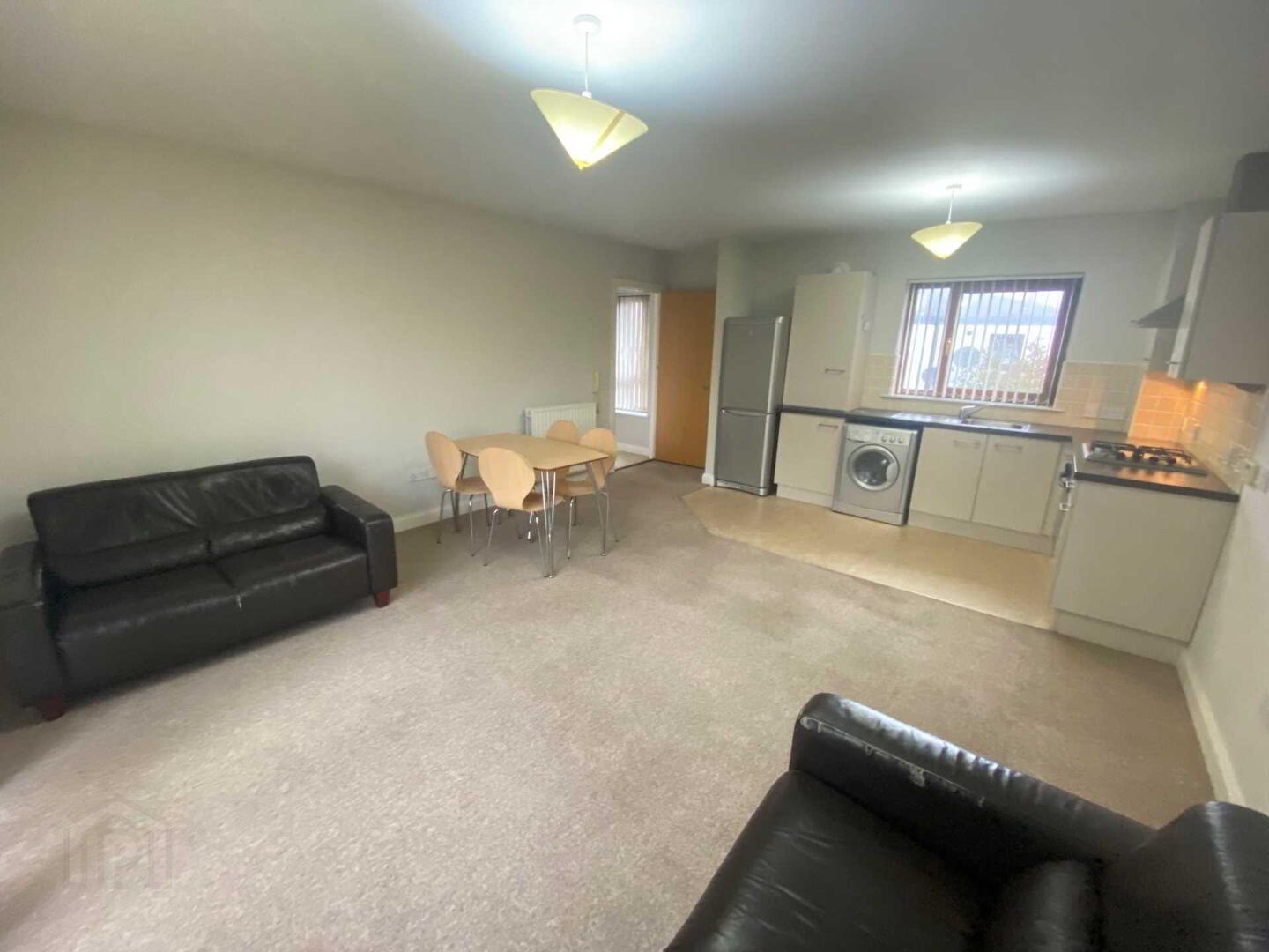 Apt 3 30, Chatsworth Street 3 of 10