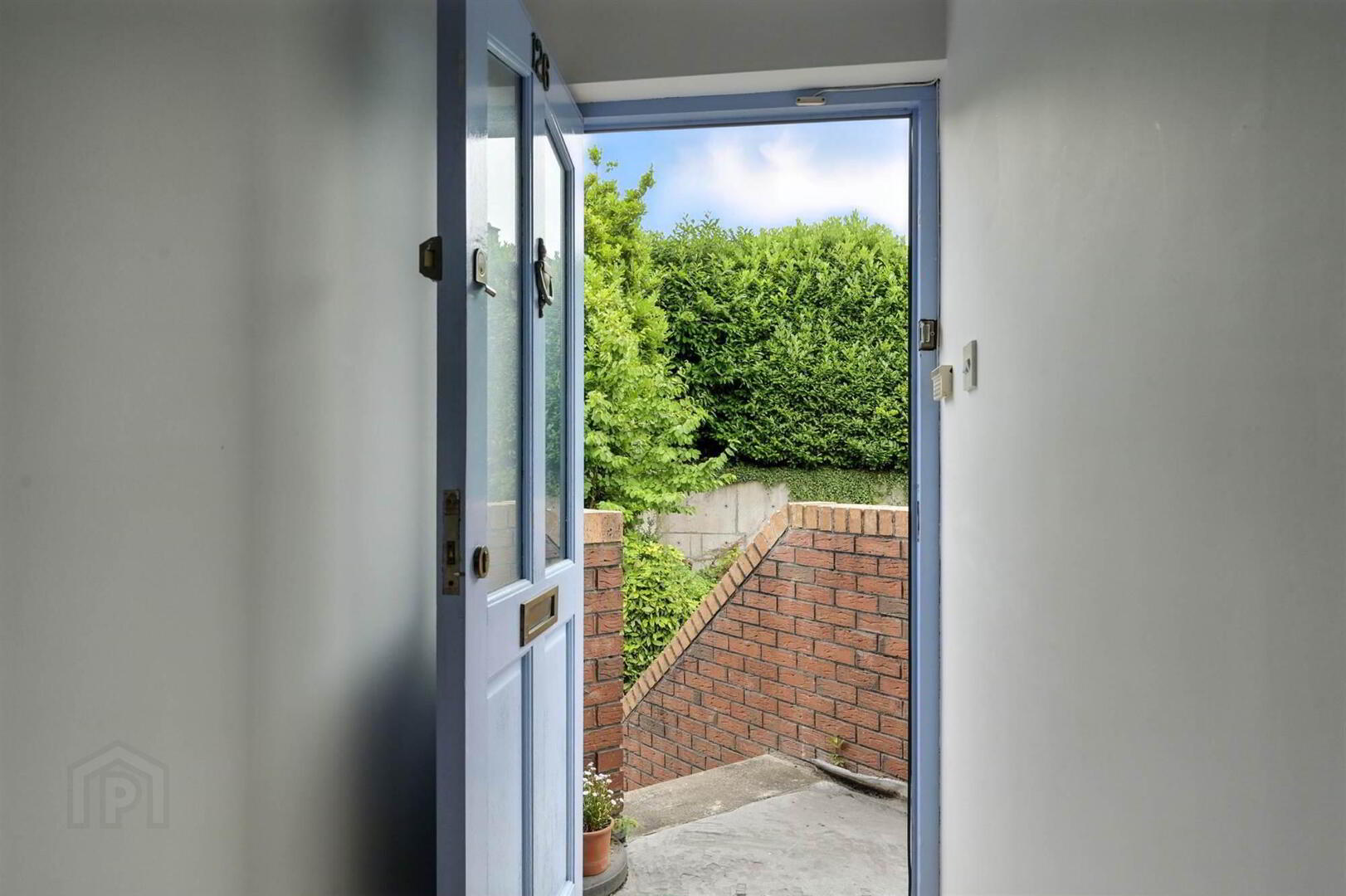 126 Kingsbridge Mews 3 of 15