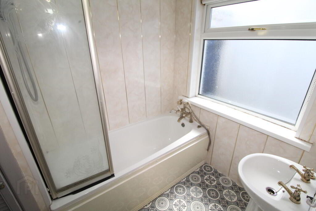 86 Ainsworth Avenue 14 of 15
