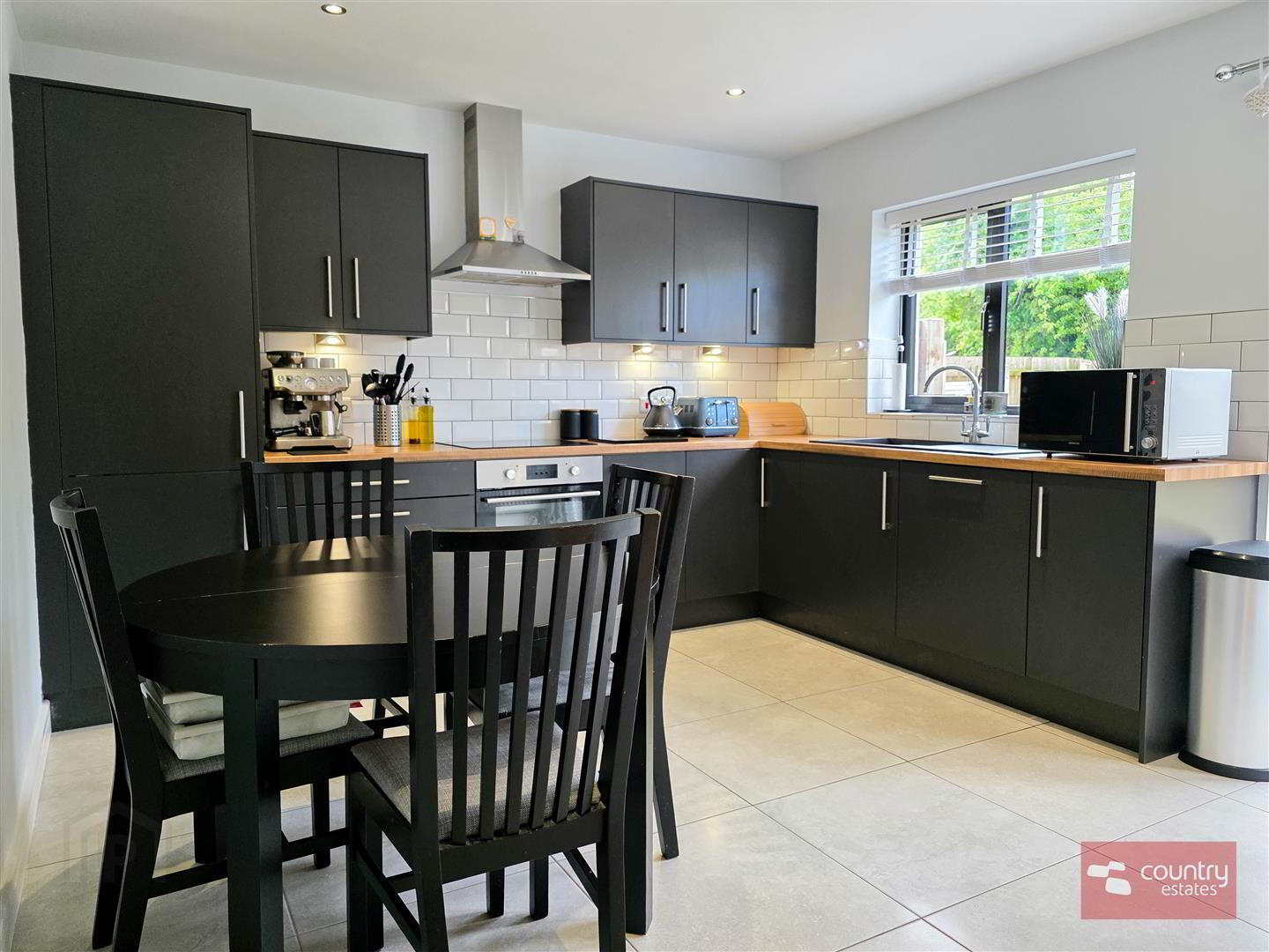 16 Chantry Gardens 15 of 50