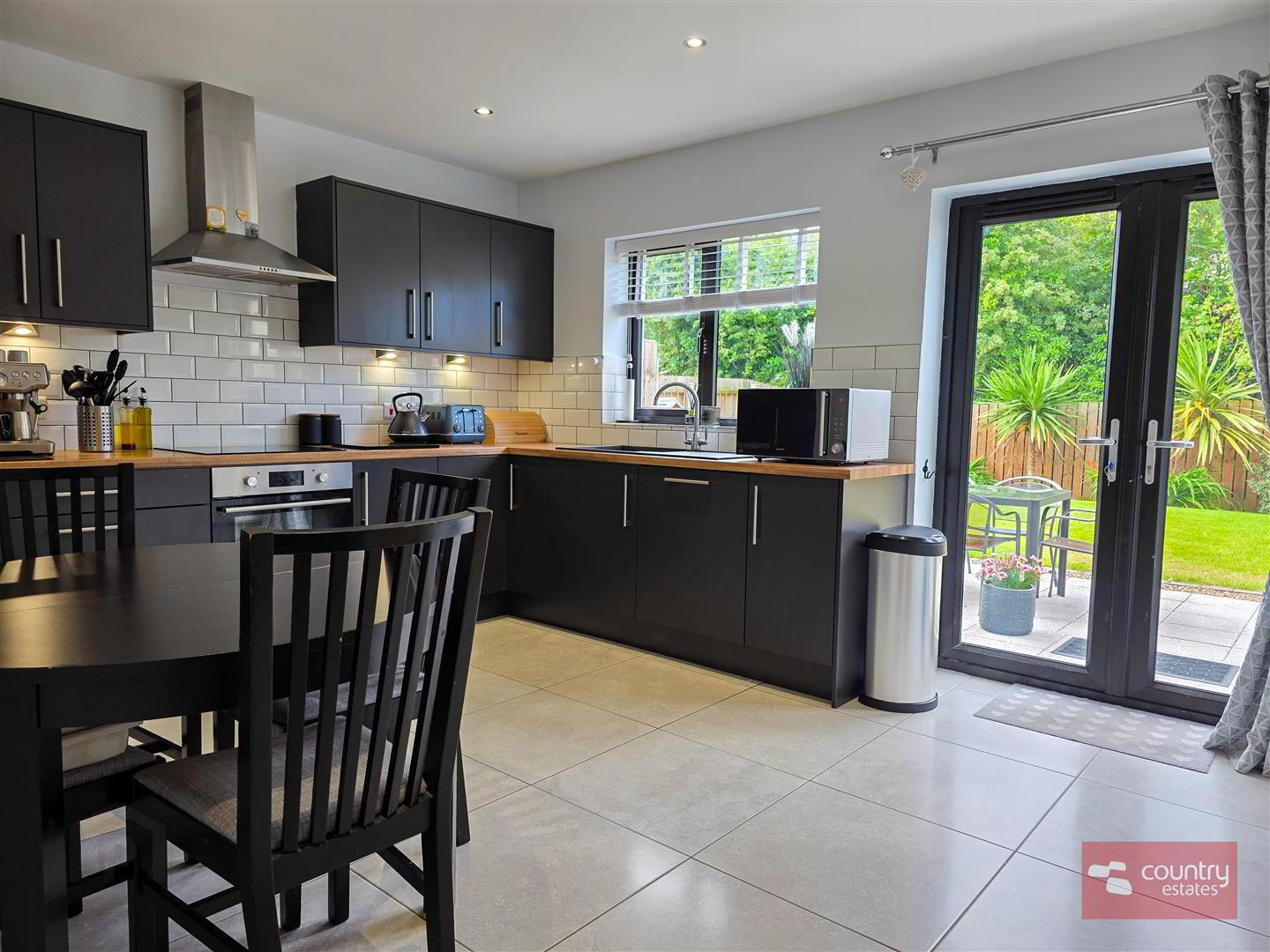 16 Chantry Gardens 16 of 50