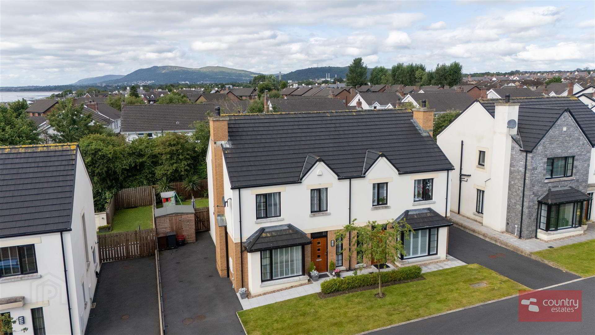 16 Chantry Gardens 49 of 50