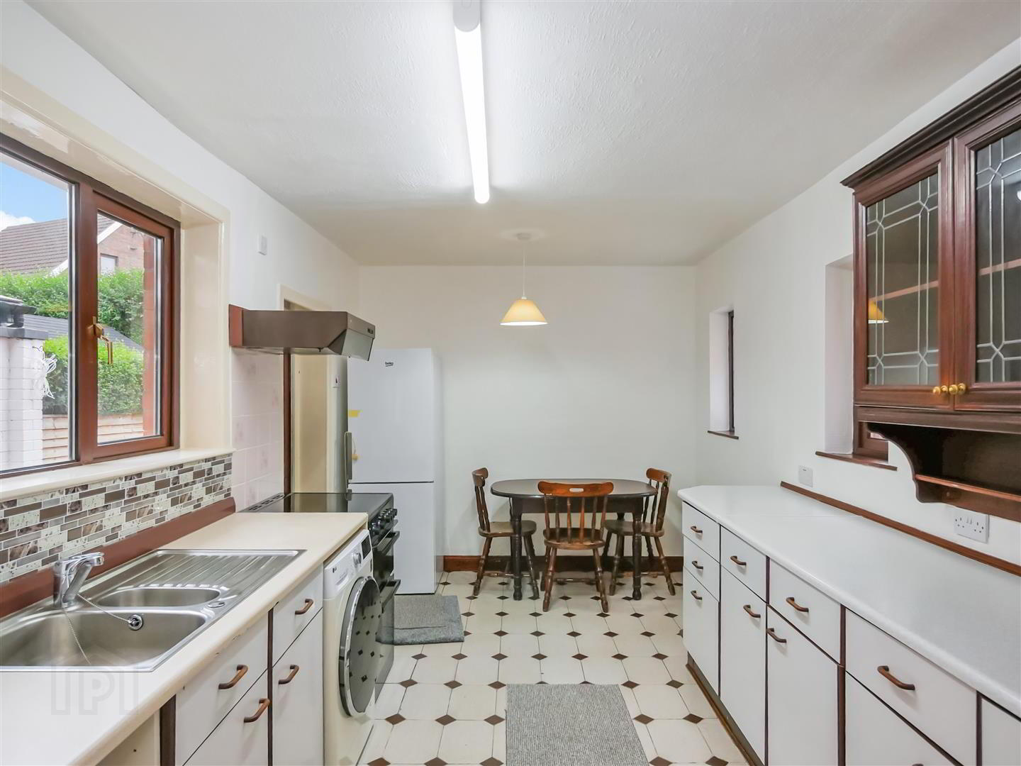 22 St. Johns Avenue 6 of 15