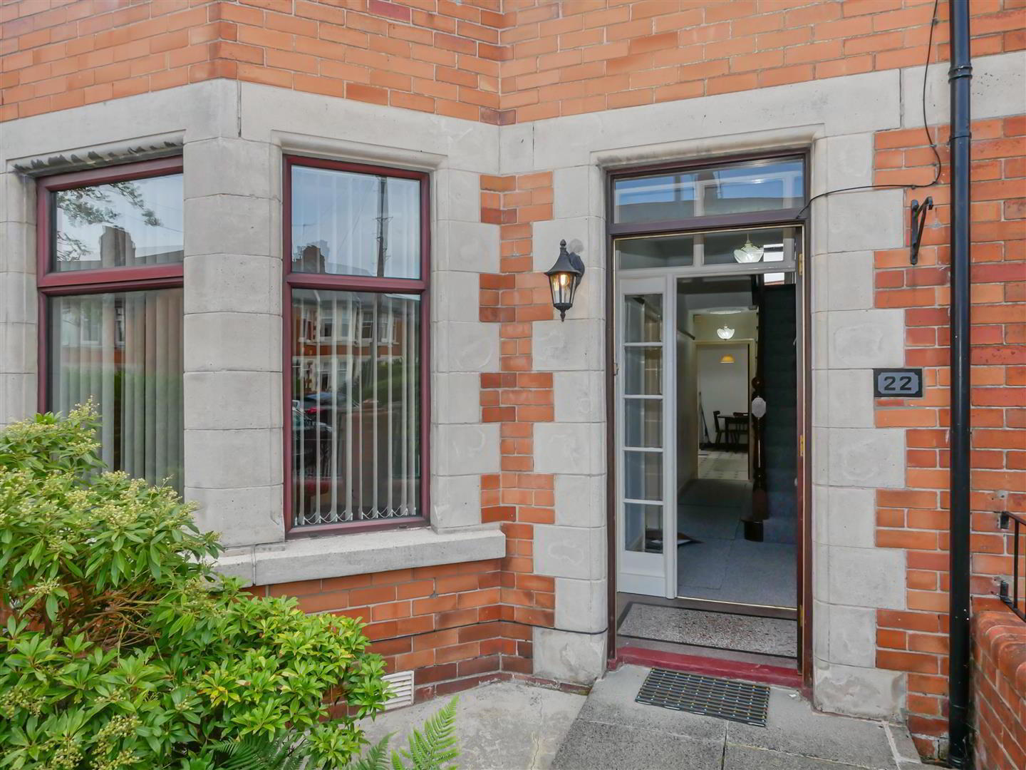 property description image