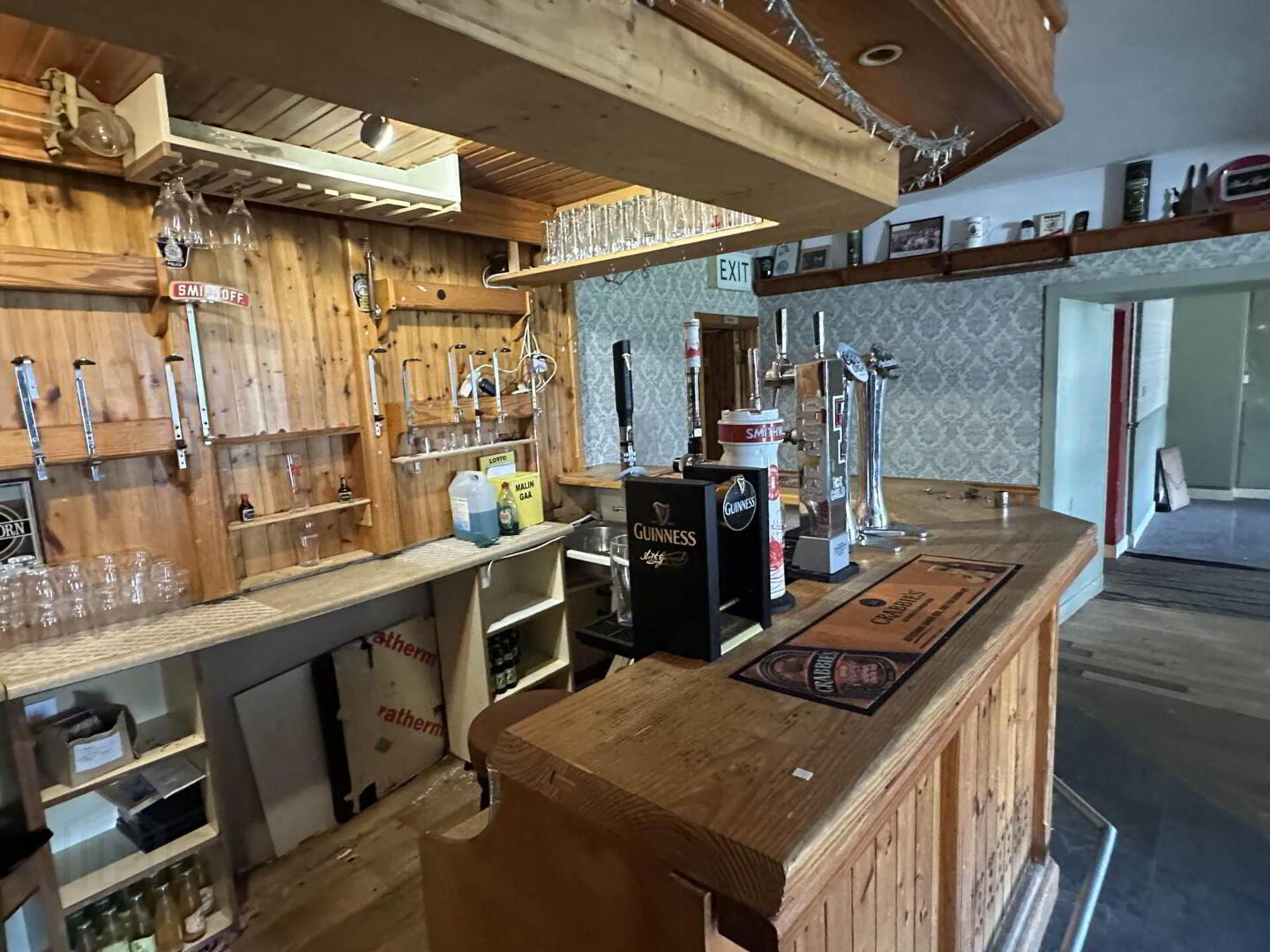 Lily`s Bar 8 of 26