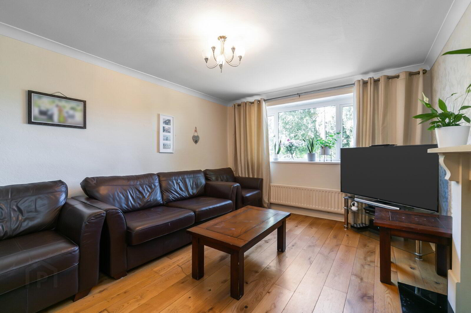 104 Annadale Flats 3 of 14