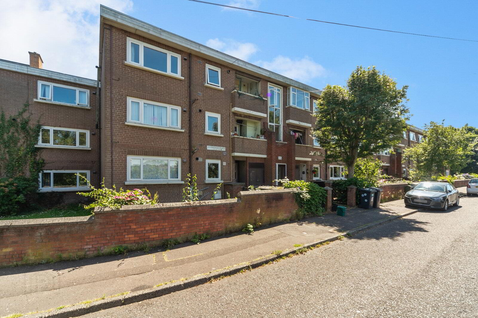 104 Annadale Flats 1 of 14