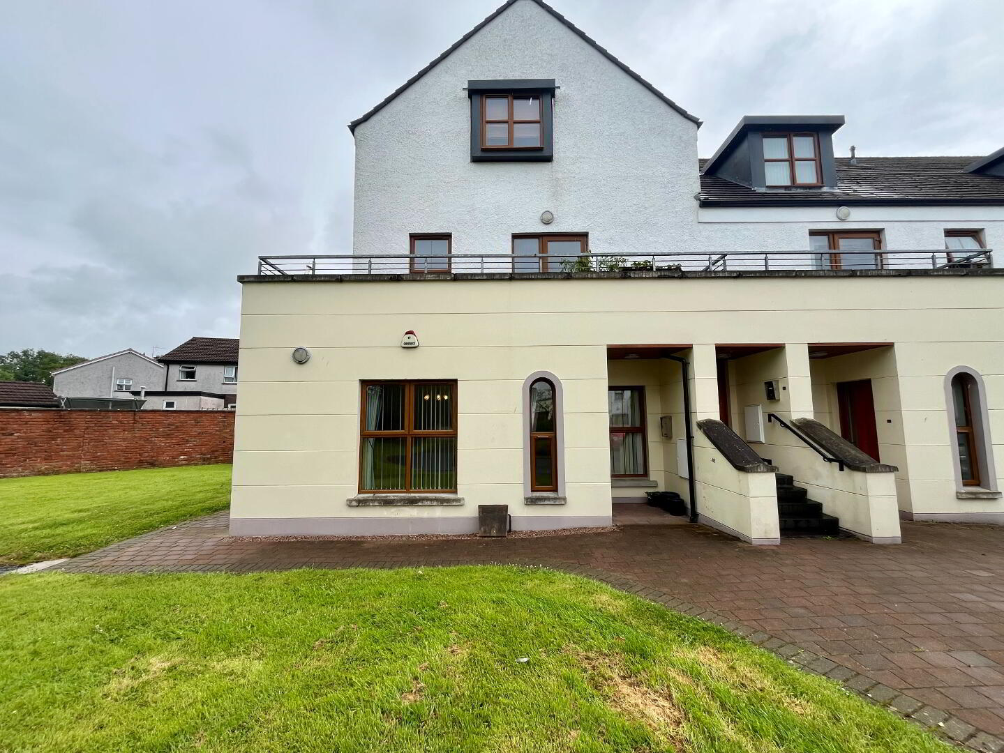 31 Tullymore Garden 1 of 11