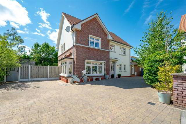 35 Laburnum Avenue 67 of 132
