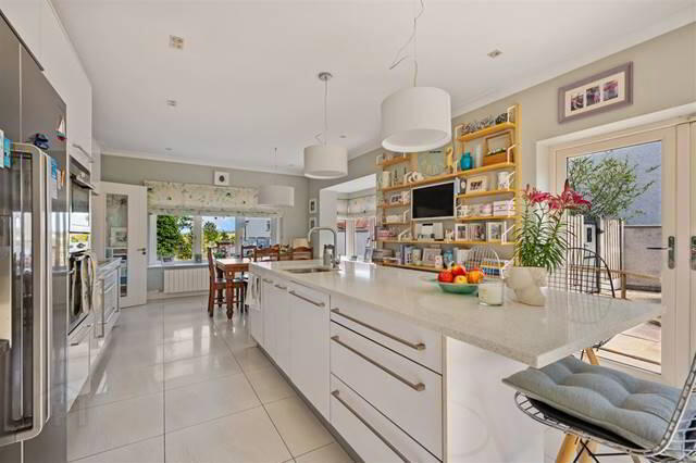 35 Laburnum Avenue 71 of 132