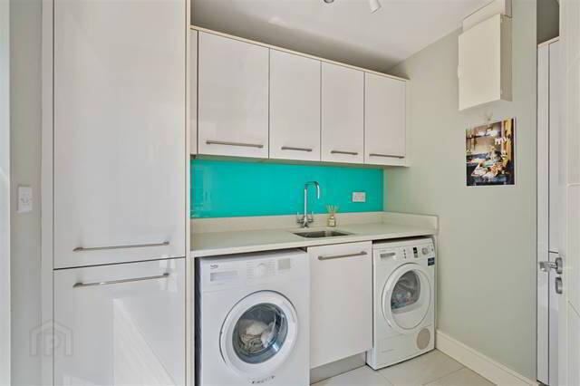 35 Laburnum Avenue 77 of 132
