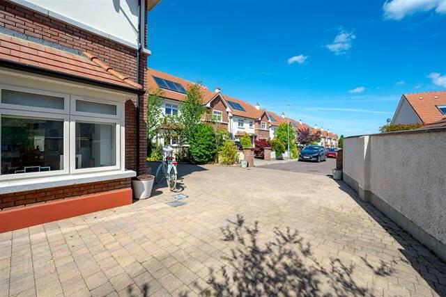 35 Laburnum Avenue 113 of 132