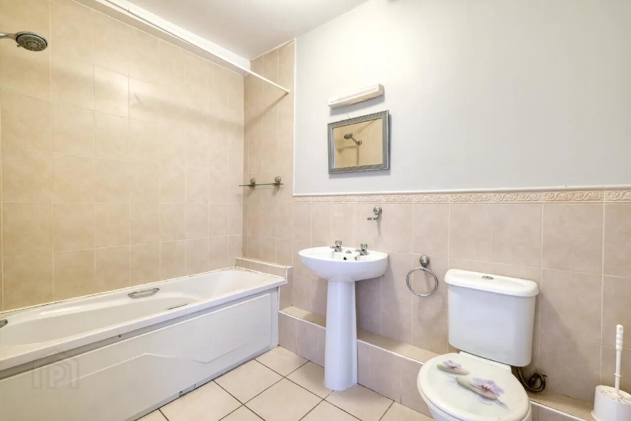 31 Sandy Lane 8 of 12