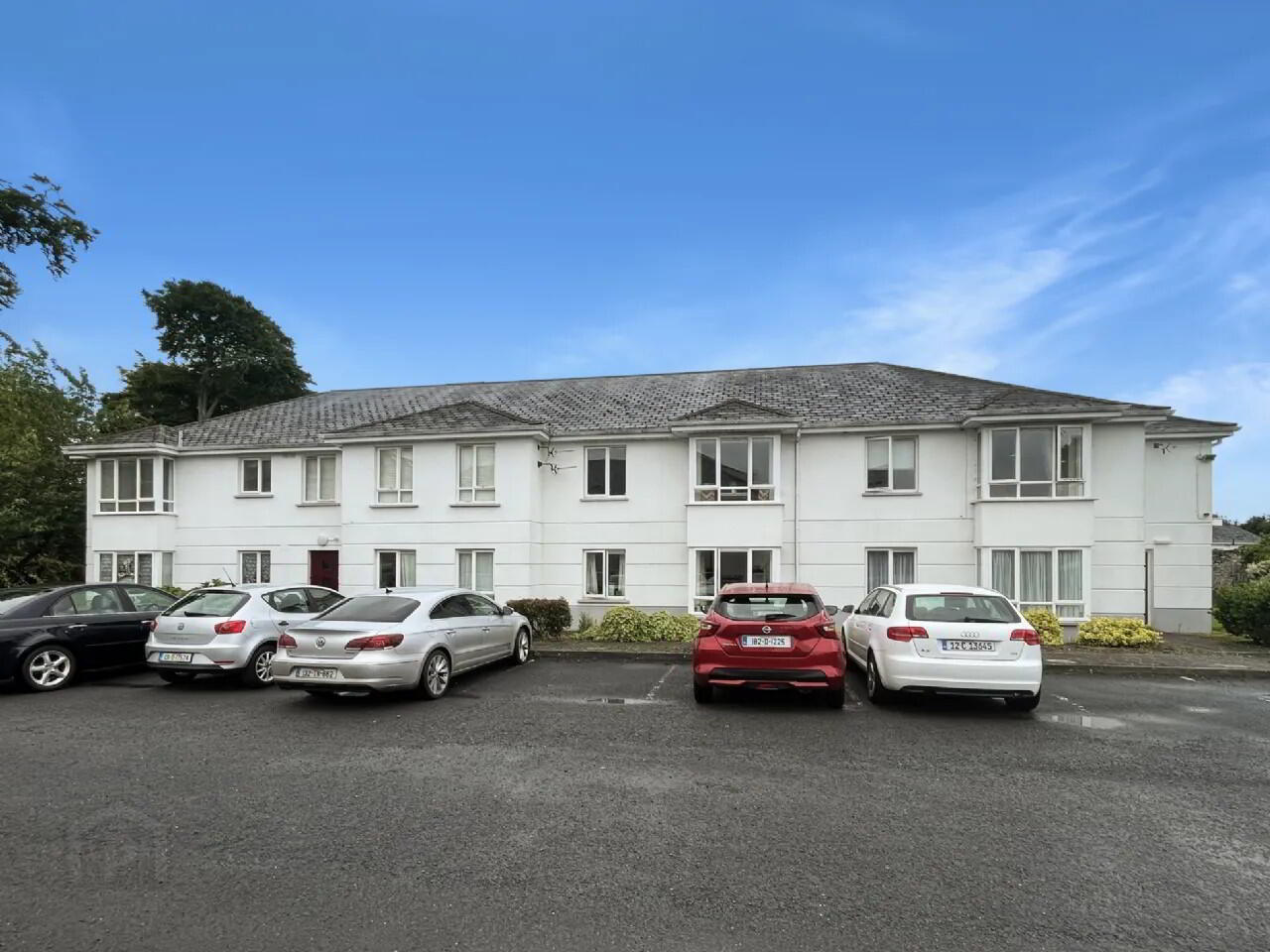 18 Nenagh Manor Retirement Apartments 1 of 5