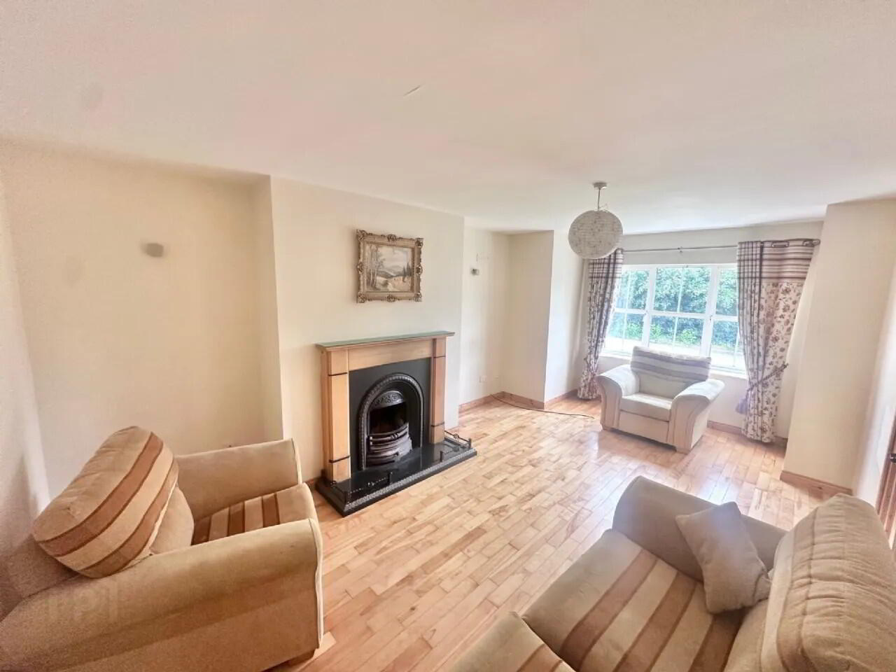 54 Manor Wood 3 of 10