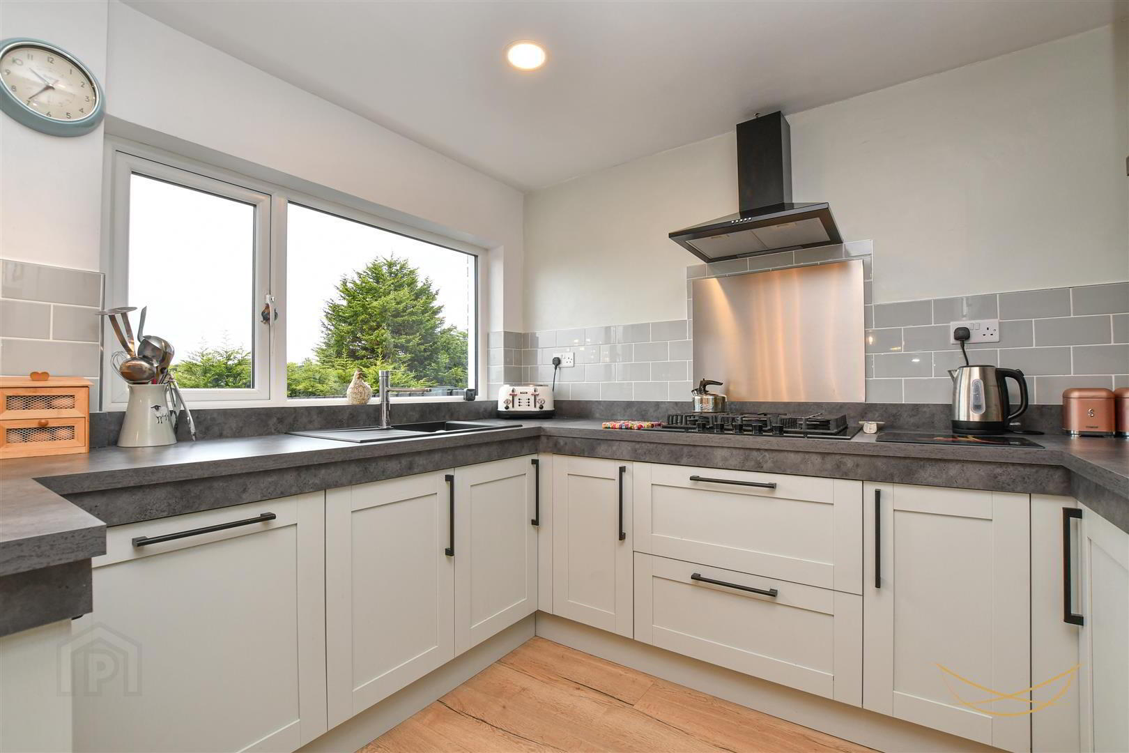 65 Burnthill Road 13 of 41