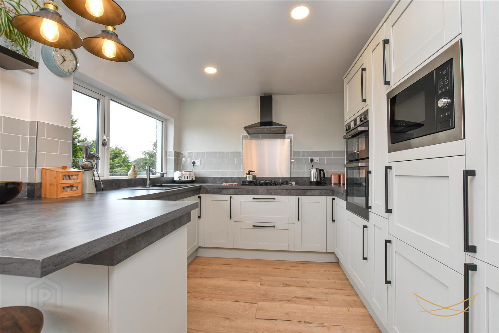 65 Burnthill Road 12 of 41