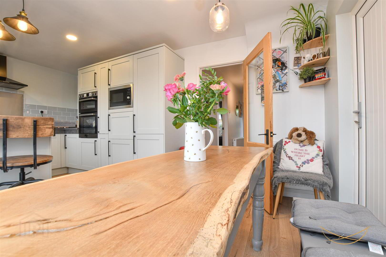65 Burnthill Road 17 of 41