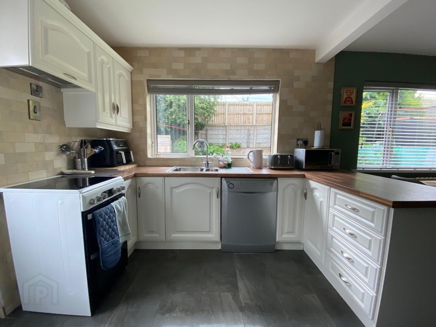 30 Lisnoe Park 5 of 16