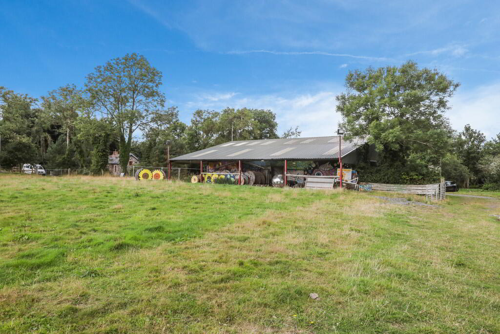31 Cabra Road 26 of 34
