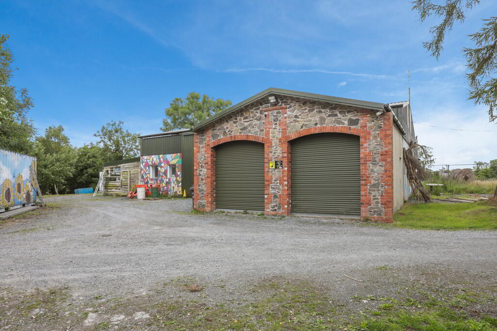 31 Cabra Road 19 of 34