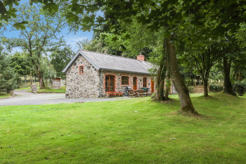31 Cabra Road 22 of 34