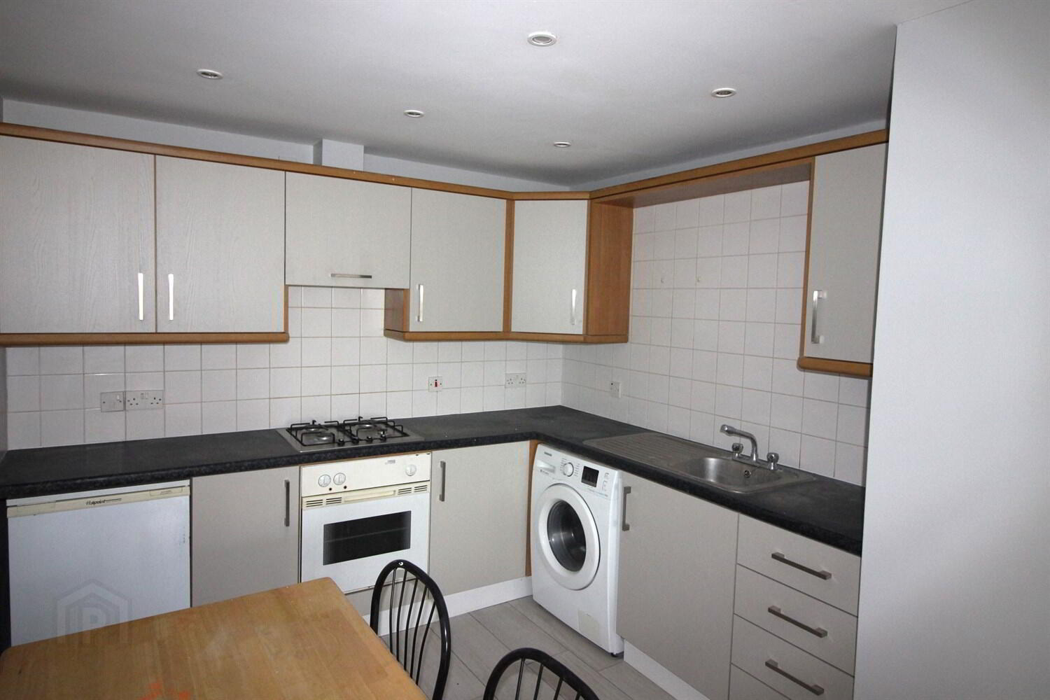 2b St Thomas, 28 Lower Windsor Avenue 4 of 6