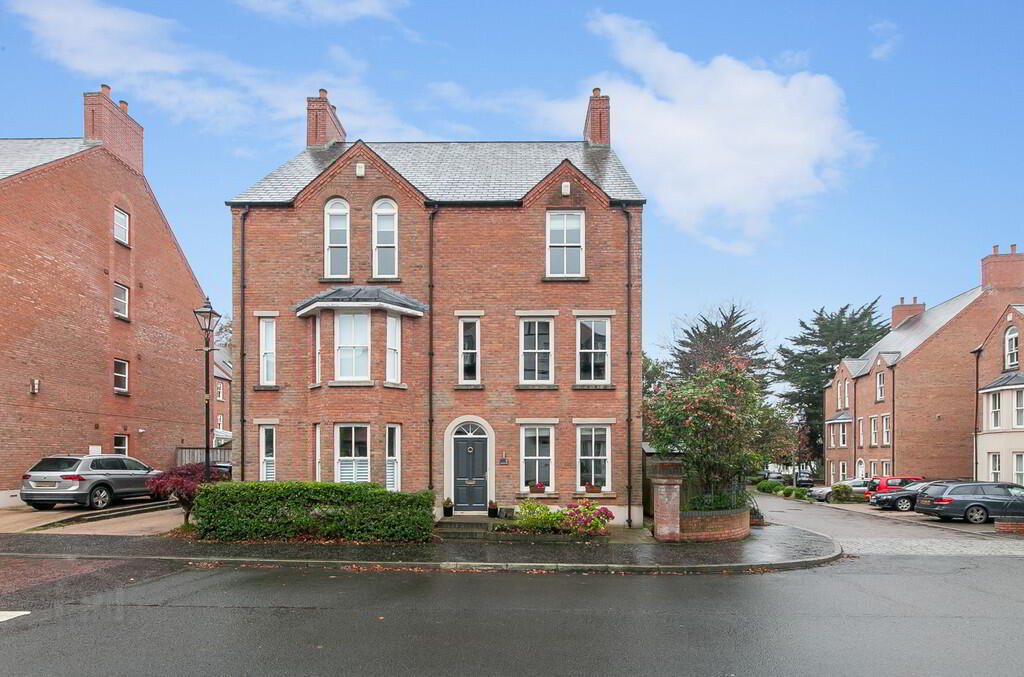 9 Danesfort Park South 1 of 32