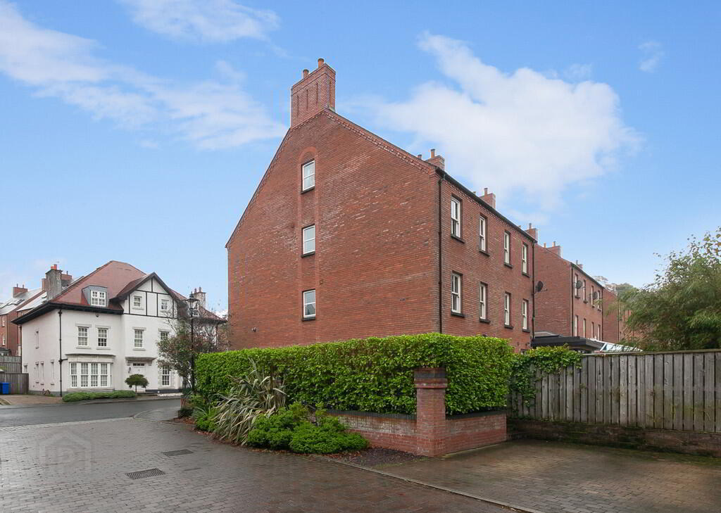 9 Danesfort Park South 31 of 32