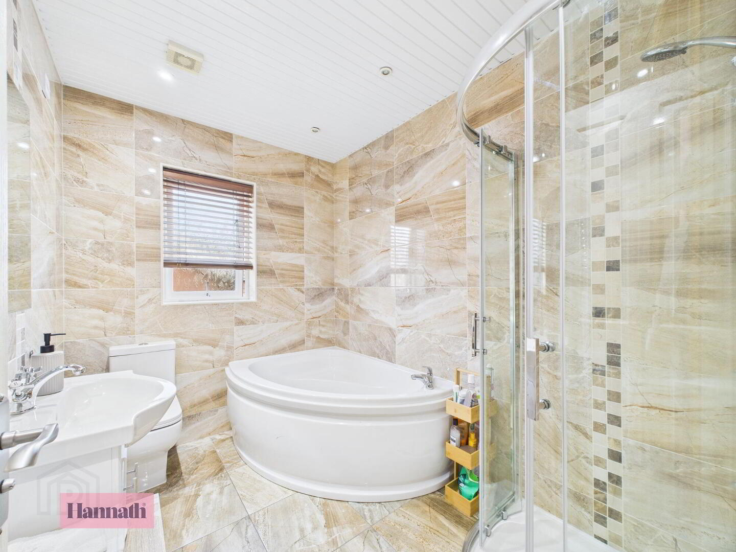 11 Hillcrest Mews 23 of 39