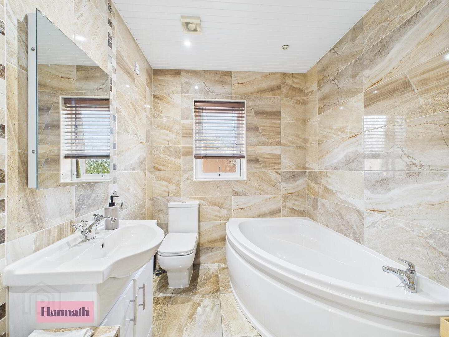 11 Hillcrest Mews 24 of 39