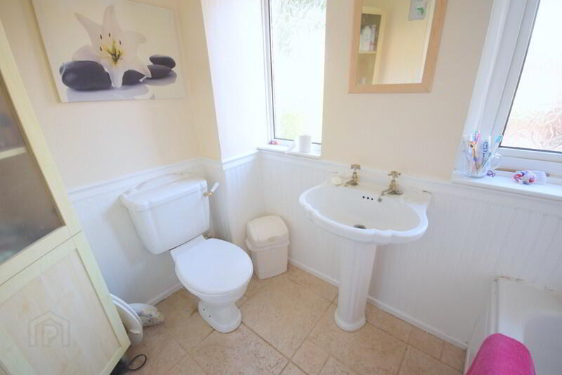 23 Forthill Gardens 12 of 15