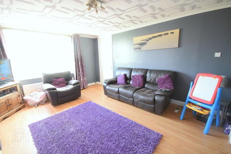 23 Forthill Gardens 4 of 15