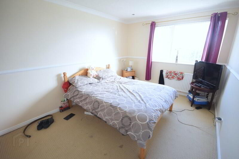 23 Forthill Gardens 10 of 15