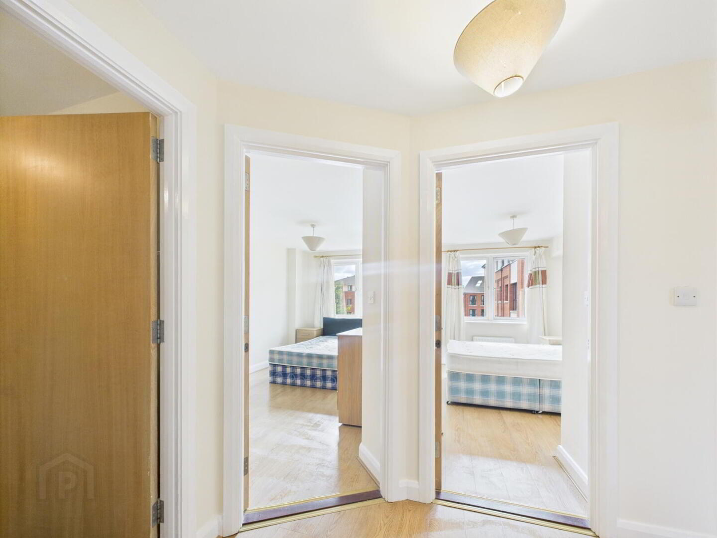 Apartment 13 Dunmore Building 32 Old Bakers Court 8 of 10