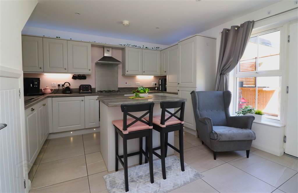 11 Ayrshire Manor 5 of 17