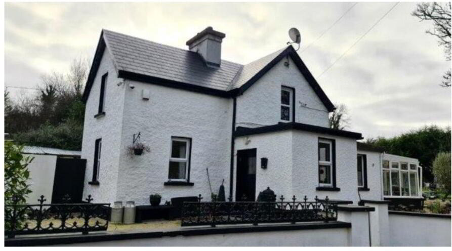 Cully Cottage, Cully 1 of 25
