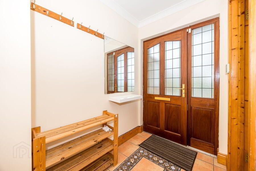 4 Cairn Court 3 of 19